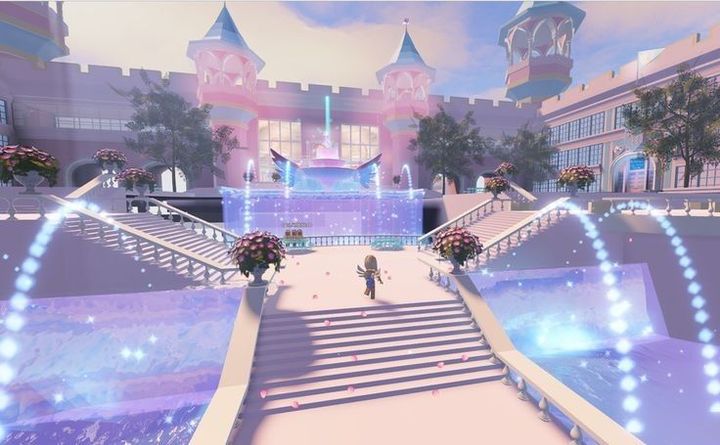 when was royal high in roblox made